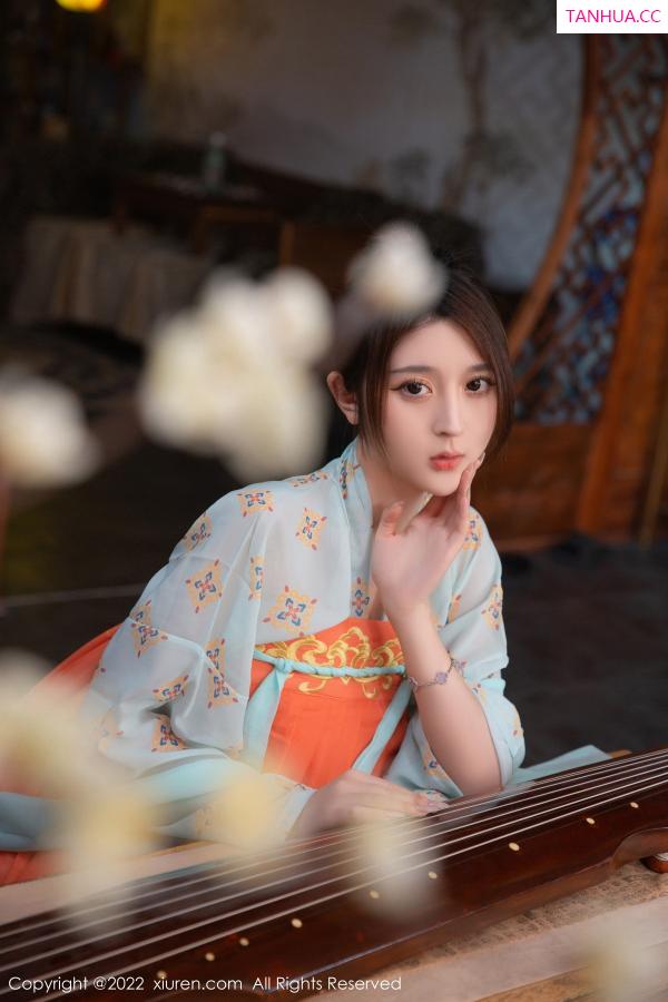 夏甜甜  [XiuRen]高清写真图 2022.10.28 No.5772 夏甜甜 古装美腿第4张图片